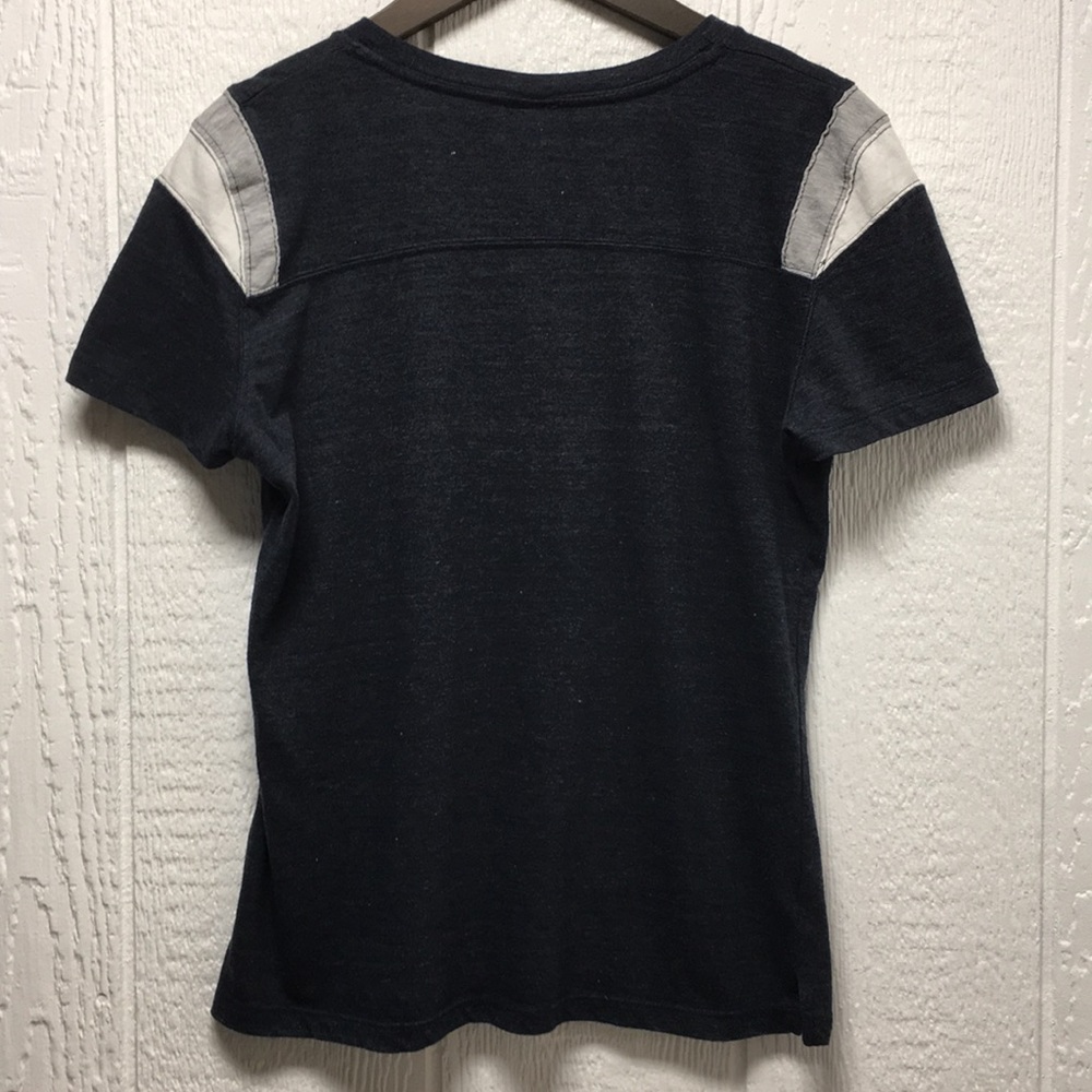 Tee - Picture 3 of 4
